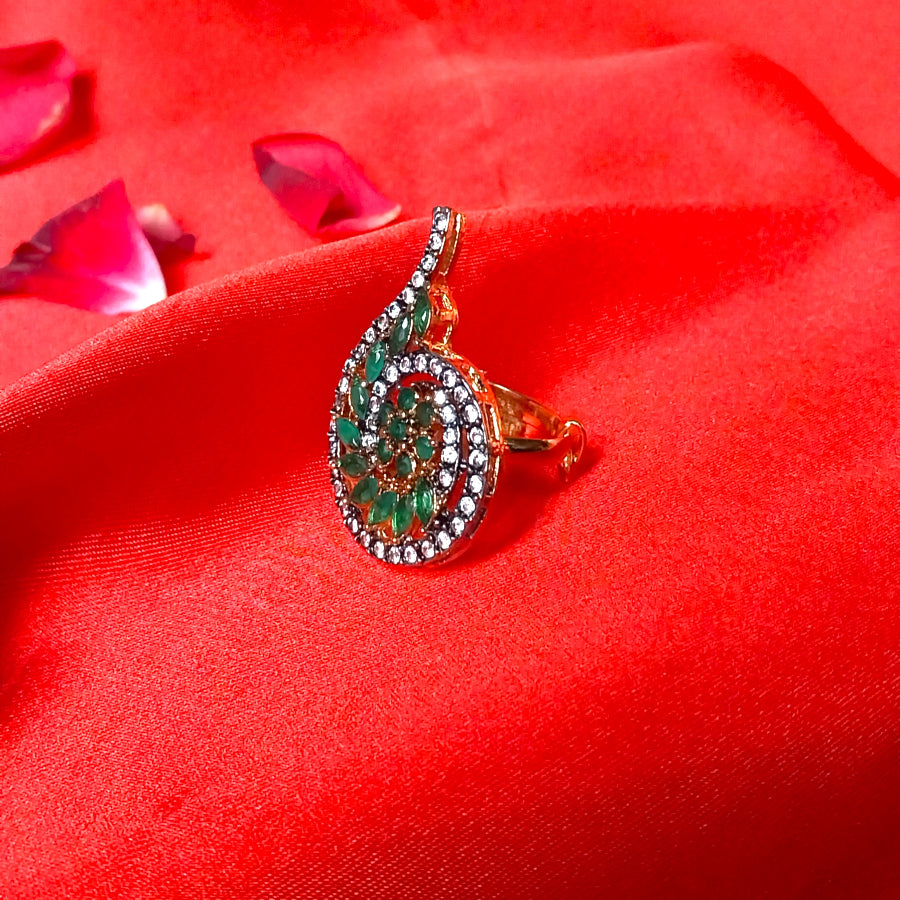 Green Stone Zircon Spiral Ring